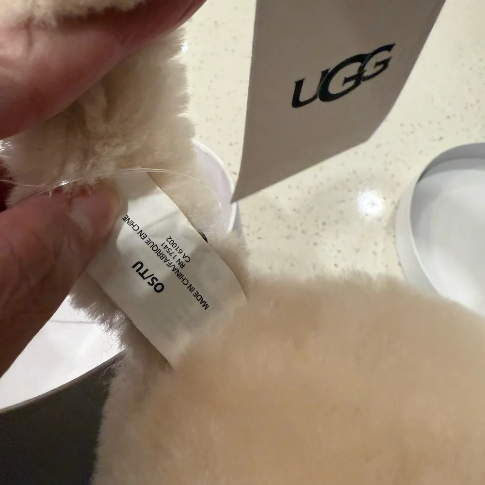 UGG Tan and Cream Earmuffs - Picture 6 of 7